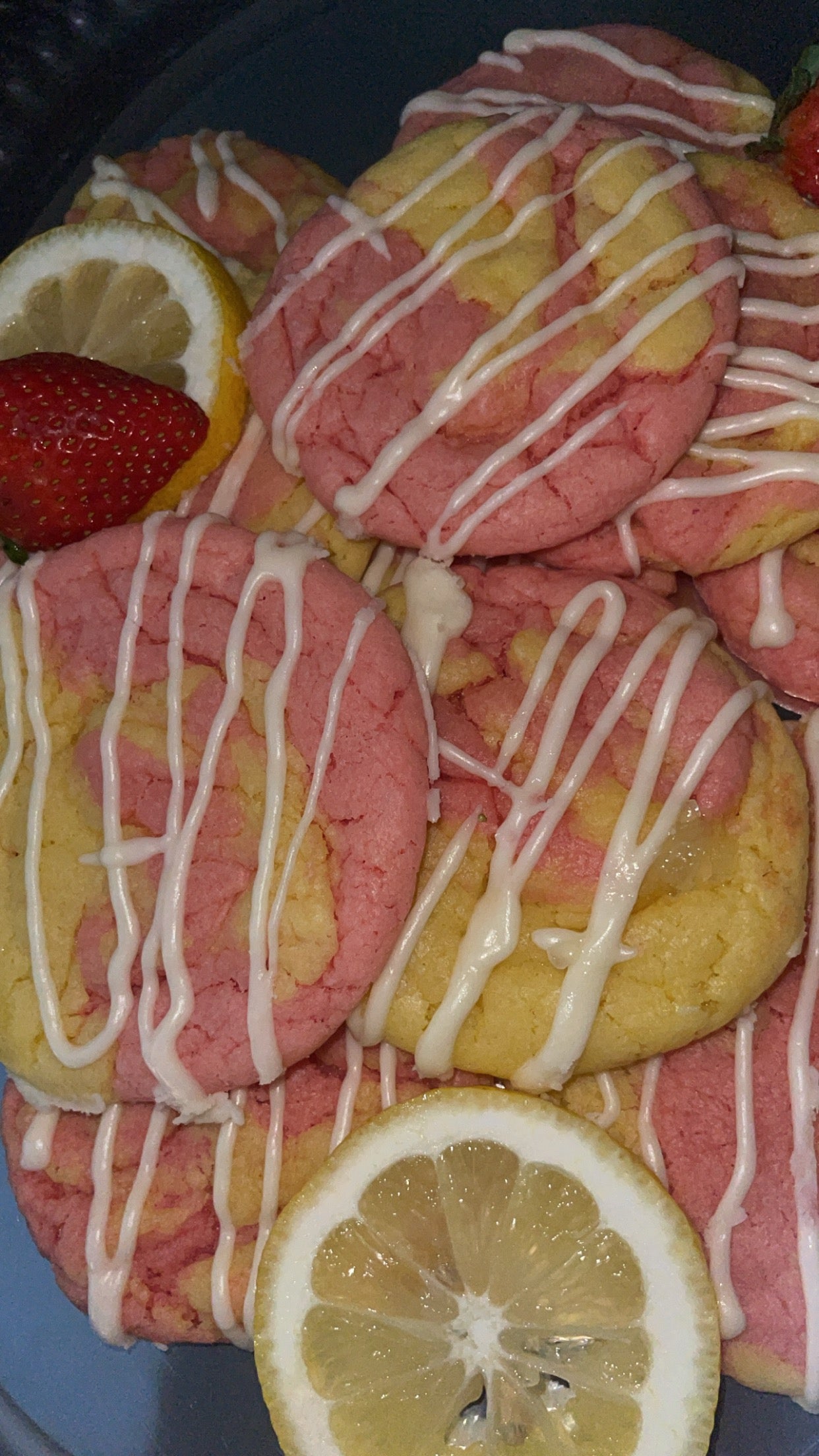 Strawberry Lemonade Cookies